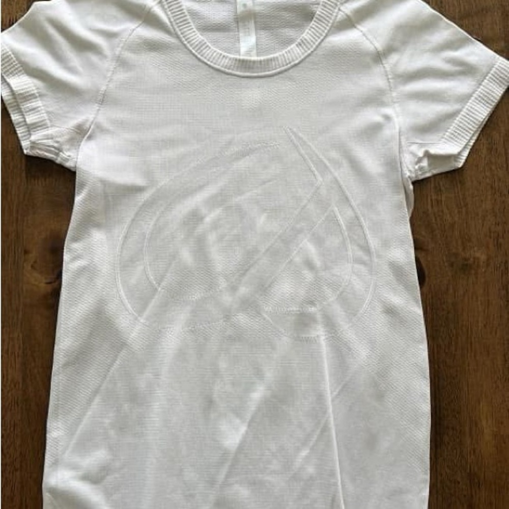 CRZ YOGA White Fitted Short Sleeve T-Shirt